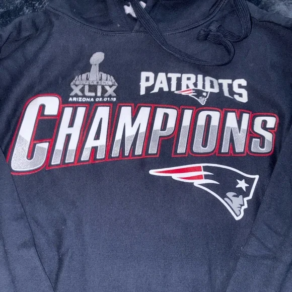 New England Patriots Hoodie Large - Picture 2 of 3